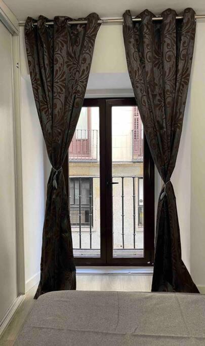 Encantador Apartamento Plaza Mayor Madrid Centro Экстерьер фото